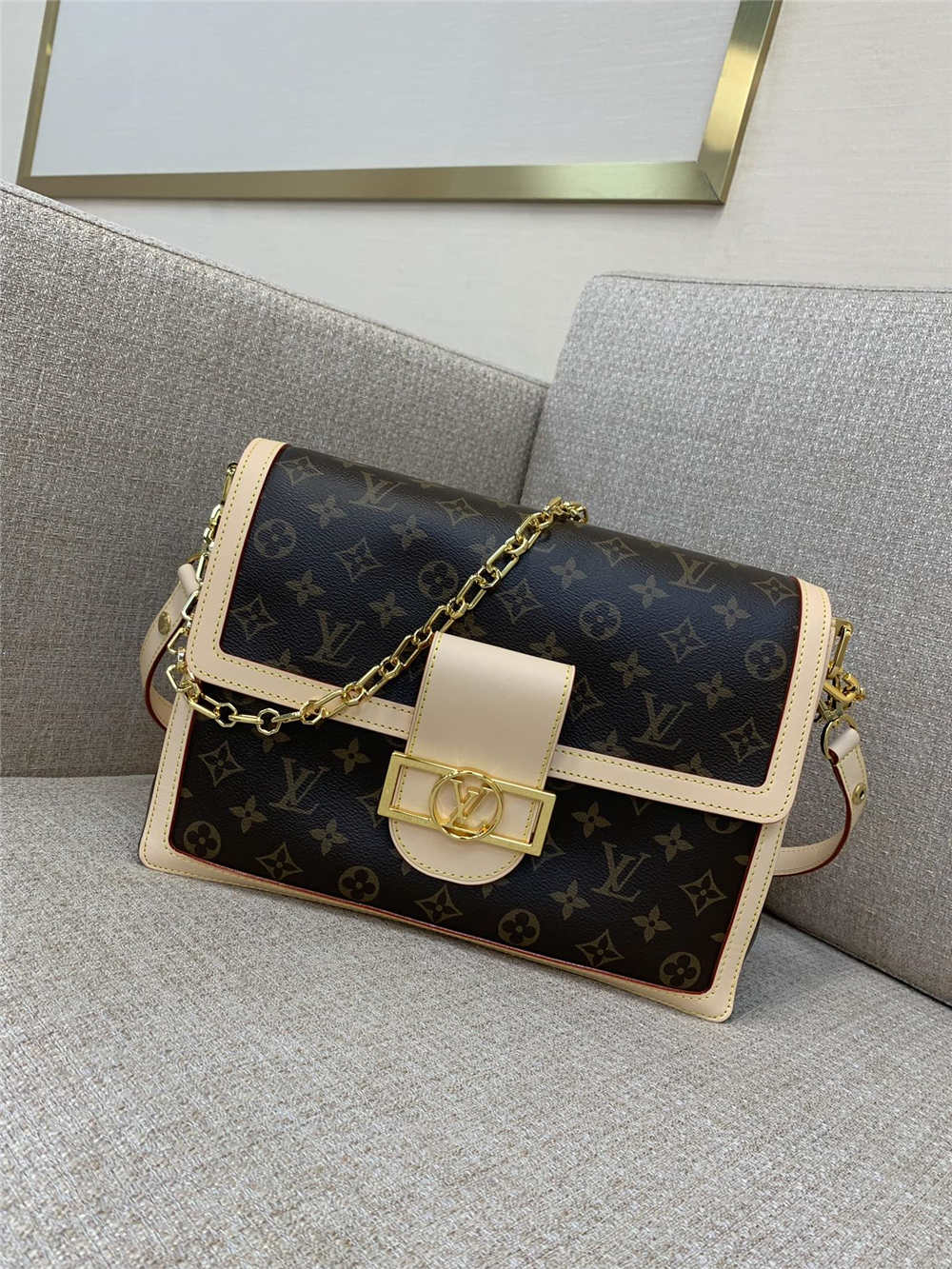 Louis Vuitton DAUPHINE SOFT M47149 size：28x20x11cm 2025 new 